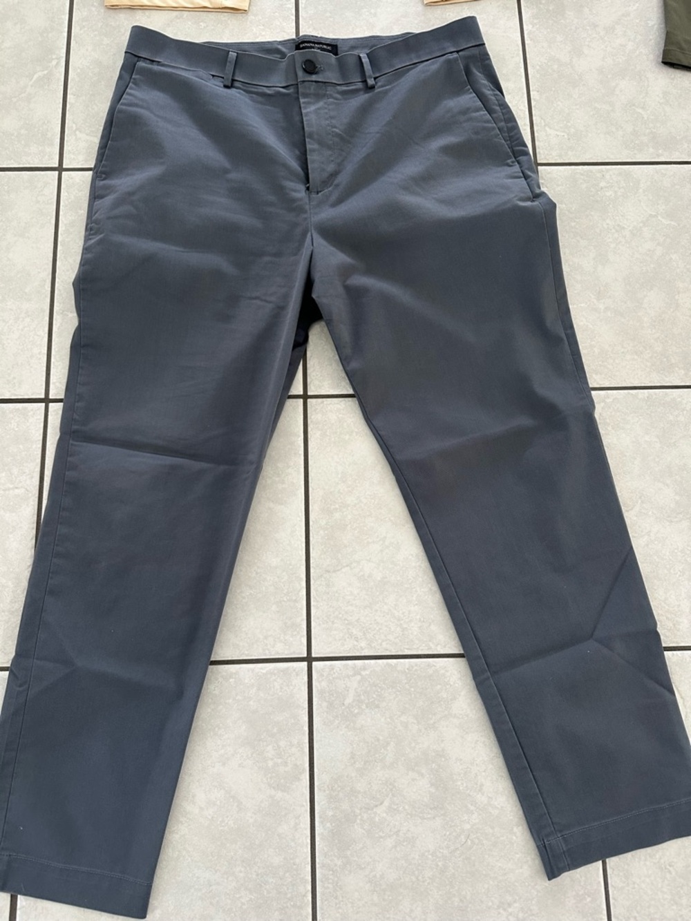 Banana Republic Men's Charcoal Gray Chino Pants